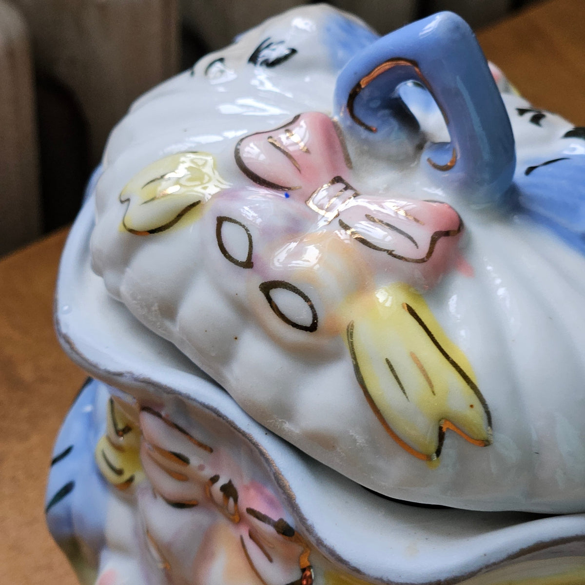 1970s Porcelain Crane Trinket Box