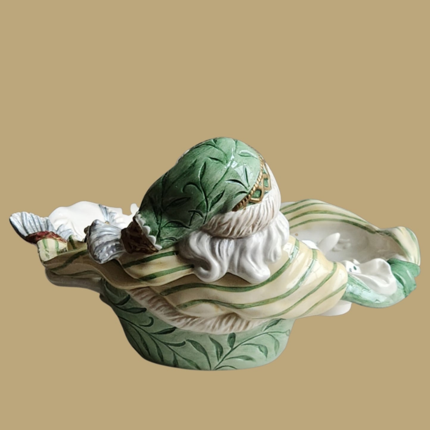 Fitz & Floyd Gregorian Santa Figural Serving Bowl – 14” Round Christmas Centerpiece – Vintage 1990s/2000s