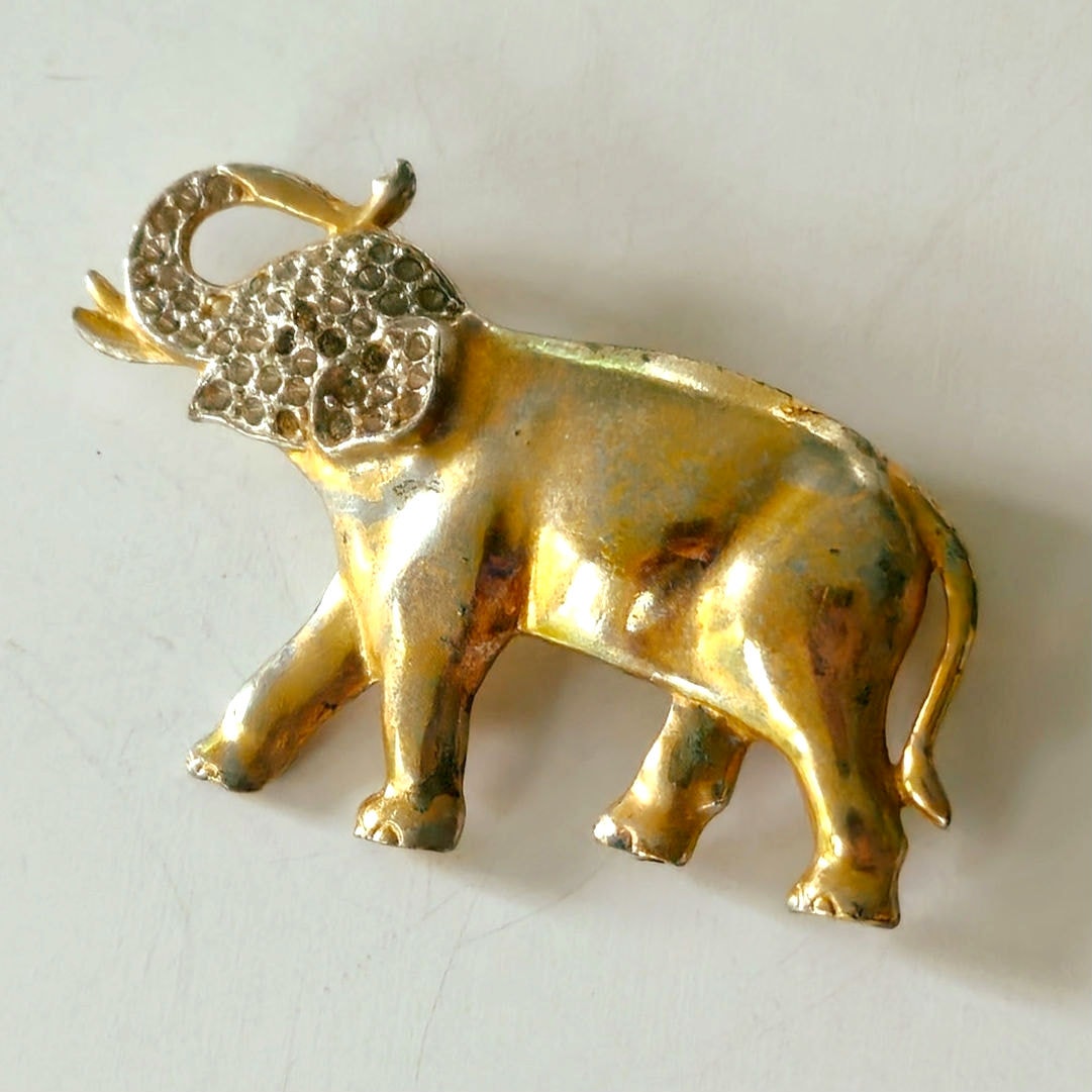 Mid-Century Gold Tone Elephant Brooch