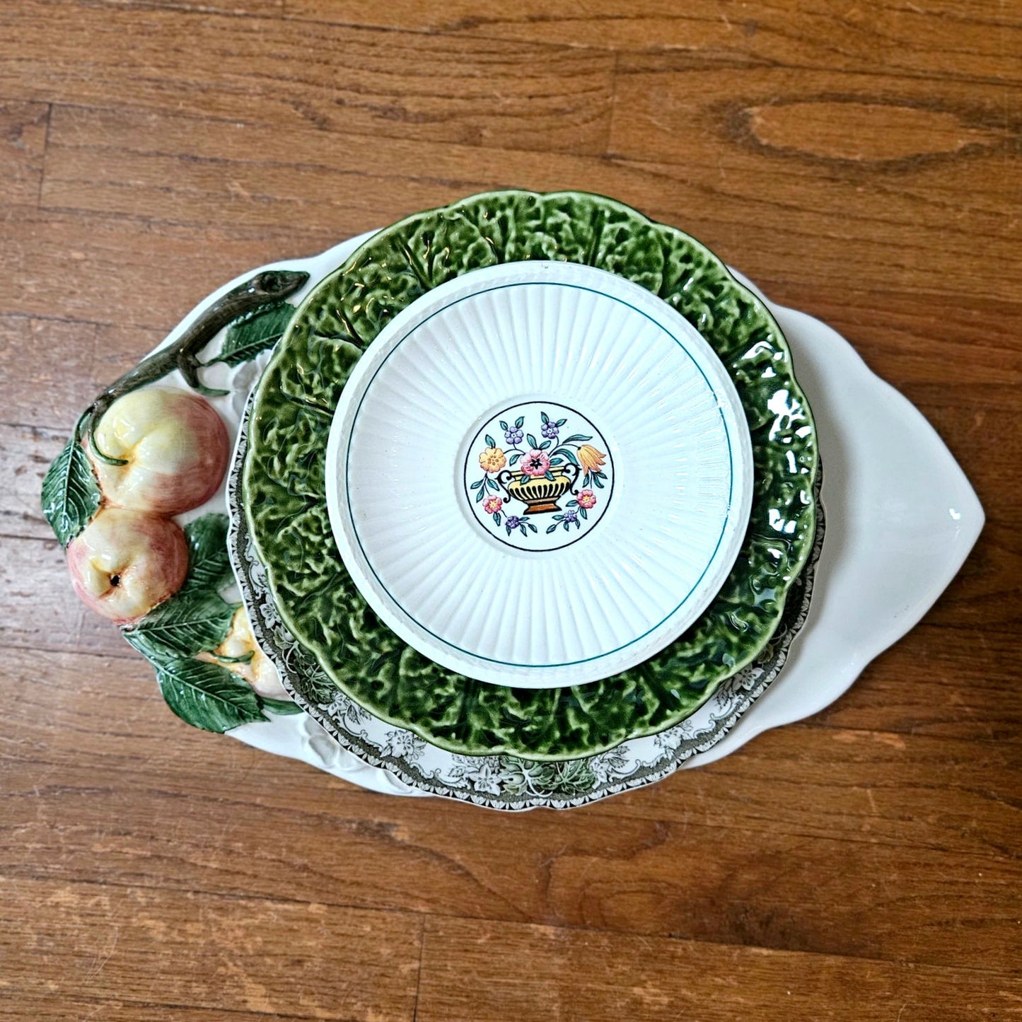 English Country Plate Wall Set