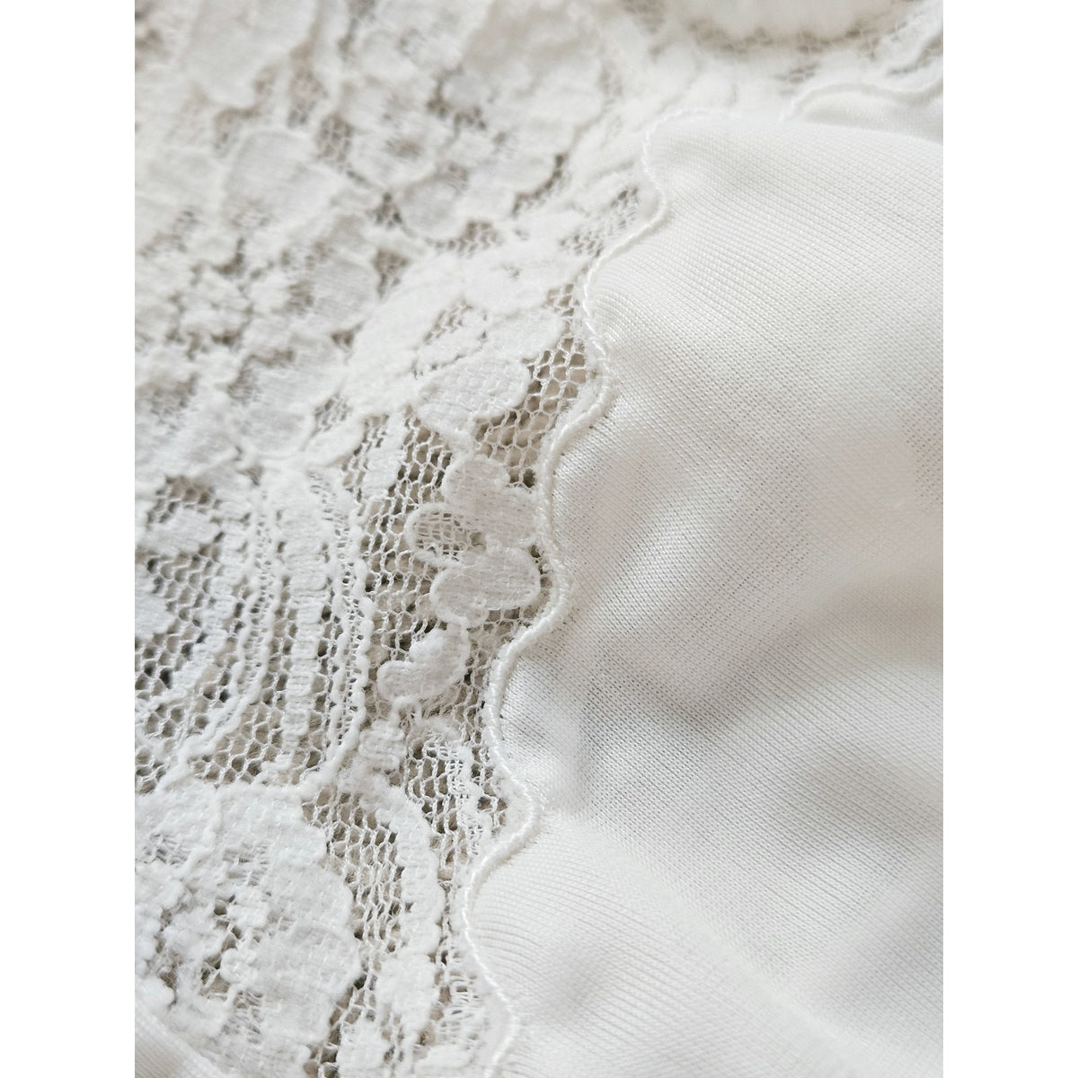 1970s Monsanto Ivory Nylon Full Slip | Women's 34 S/M