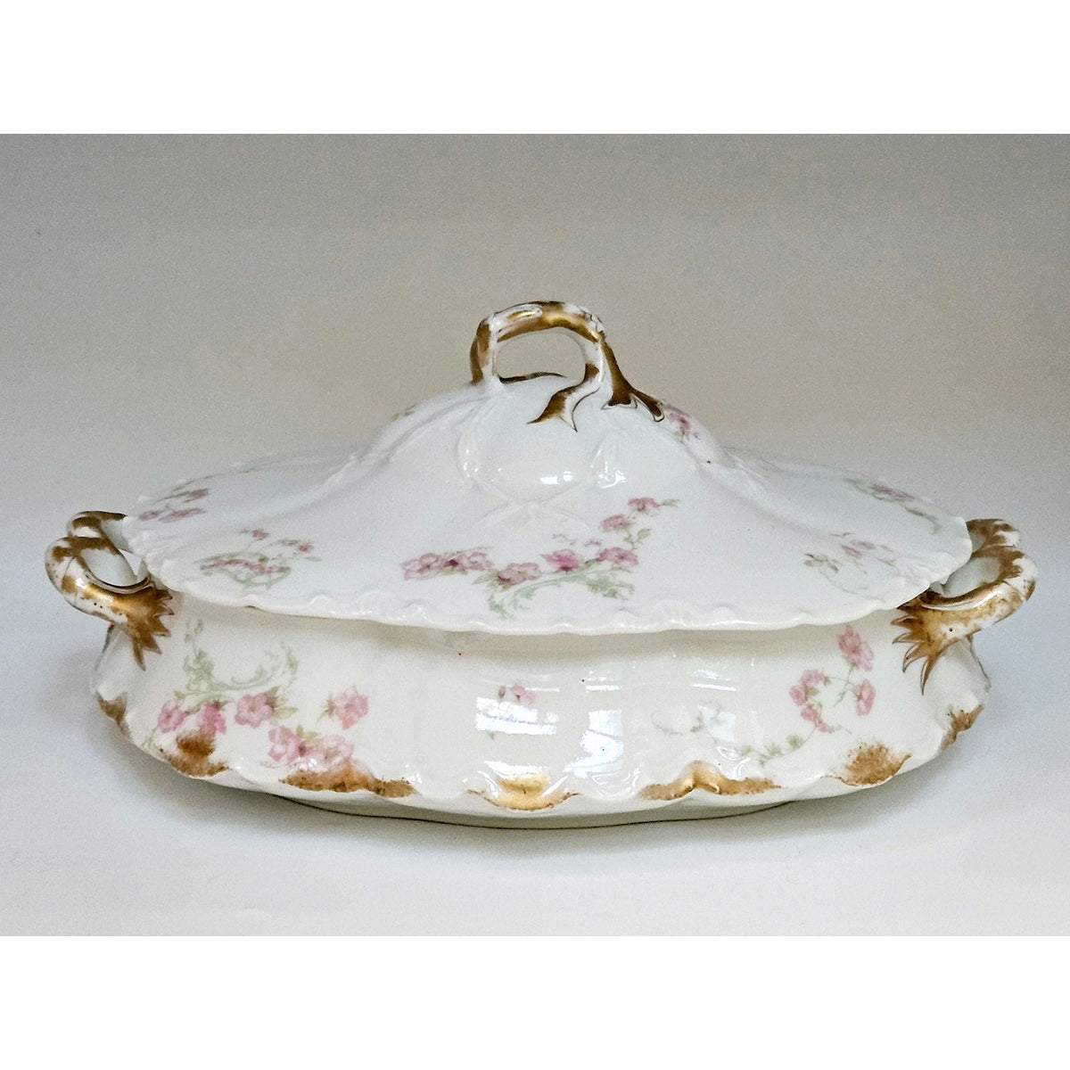 1800s Haviland Limoges Schleiger Covered Vegetable Dish