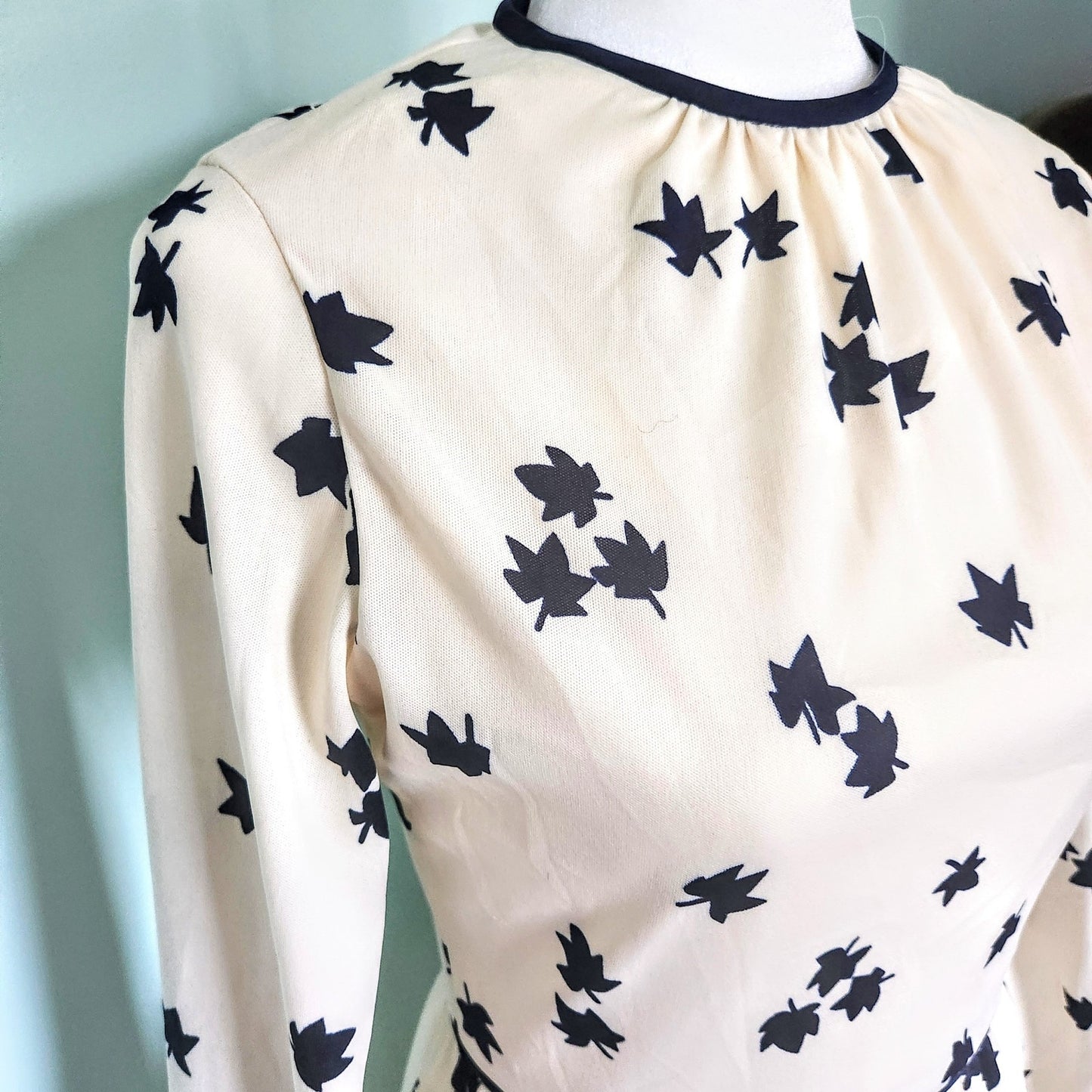 Vintage 1970s Cream & Navy Maple Leaf Print Midi Dress | Women's 4