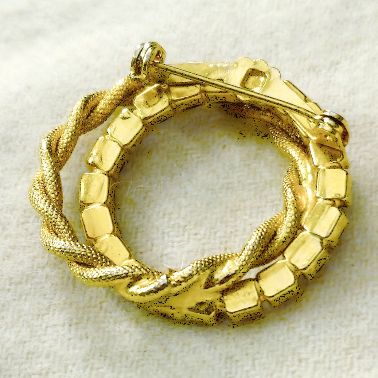Vintage Red Rhinestone and Gold Tone Wreath Brooch |  Mid Century Circle Pin