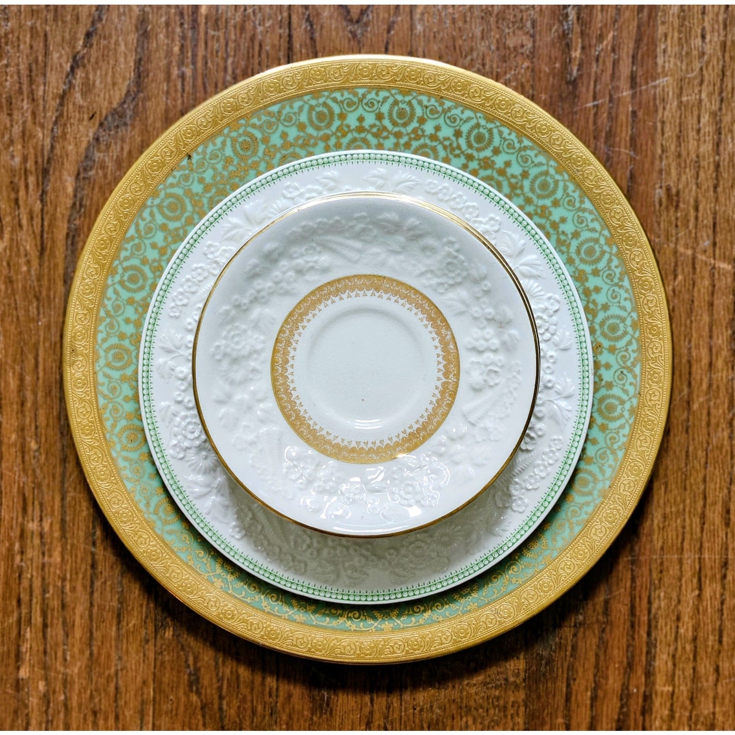 Curated Antique Plate Wall Set | 10-Piece George Jones & Hutschenreuther Gallery