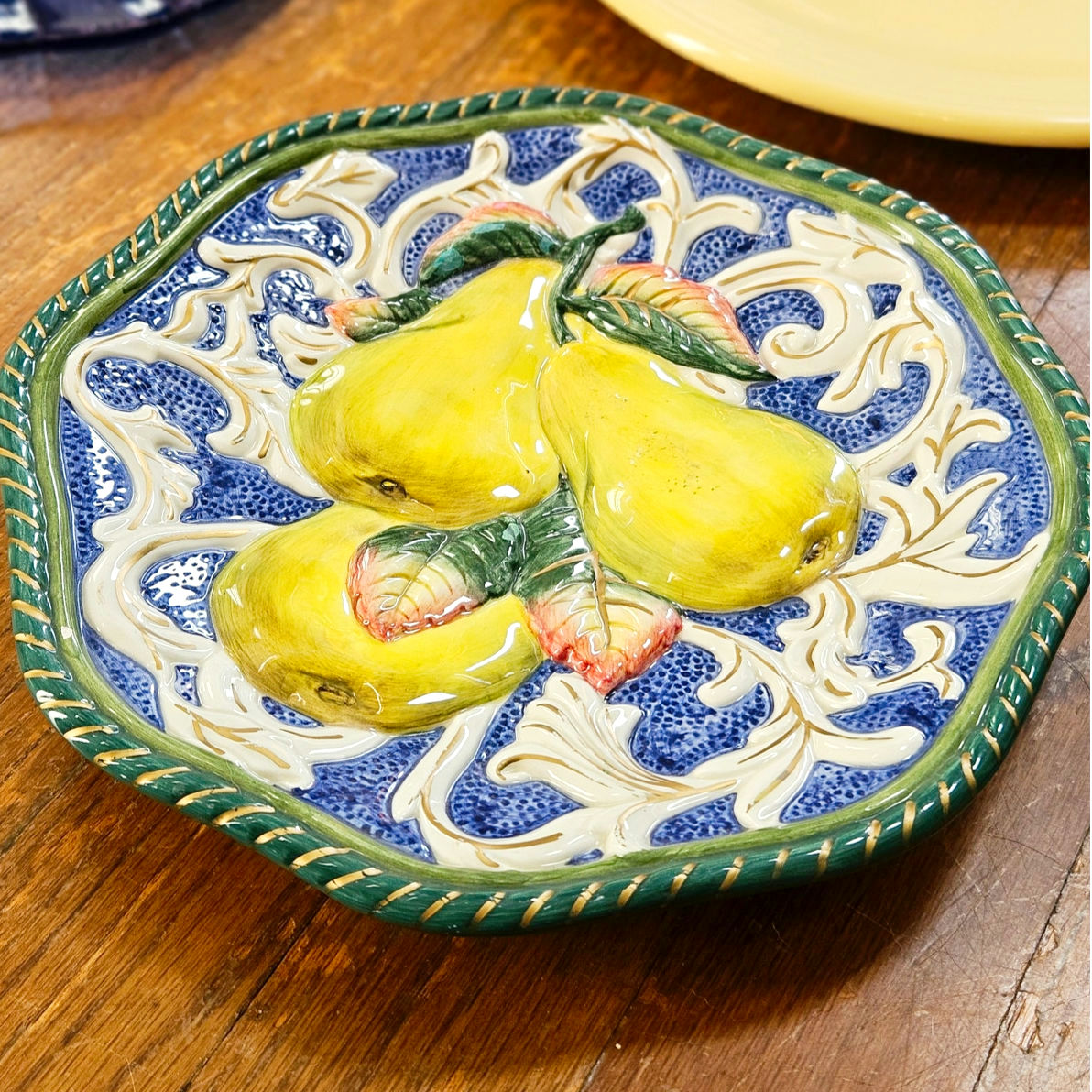 1990s Mediterranean Plate Wall