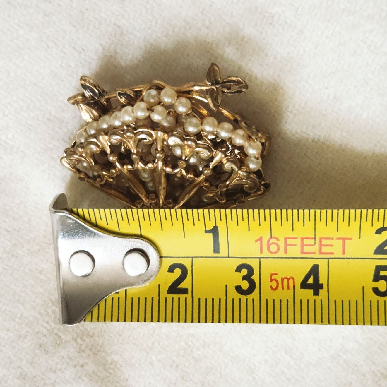 Mid-Century Vintage Gold Tone Filigree Fan Brooch with Faux Pearls