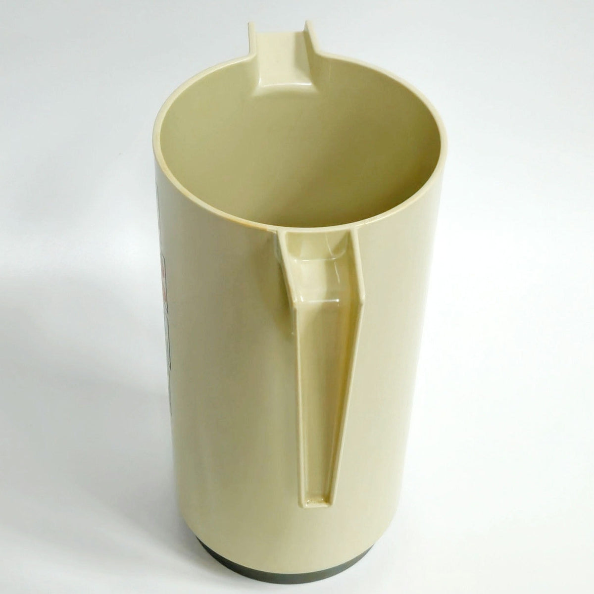 MCM Farmers Market Plastic Pitcher and 5 Cups