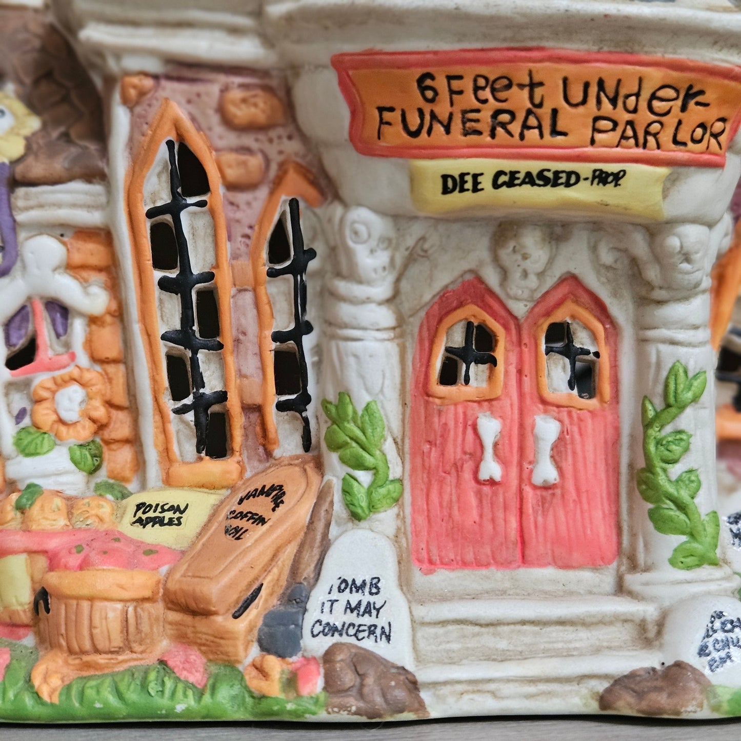 1995 Halloween Creepy Hollow Funeral Parlor