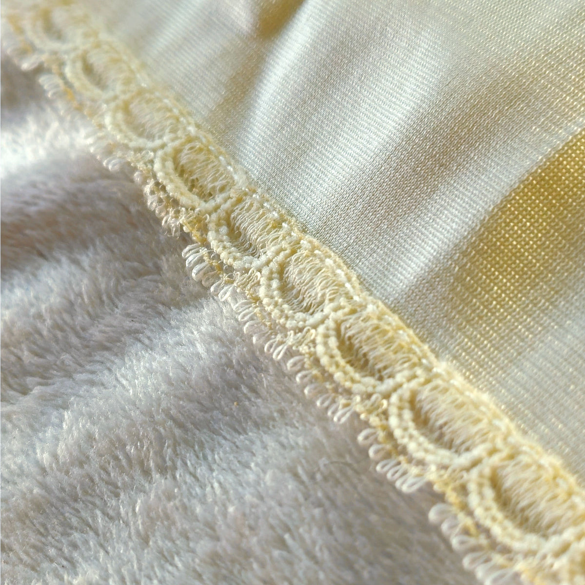 1960s Vanity Fair Half Slip | Women's M