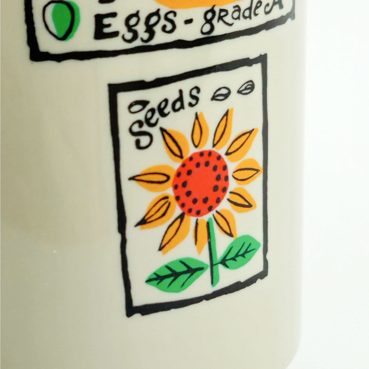 MCM Farmers Market Plastic Pitcher and 5 Cups