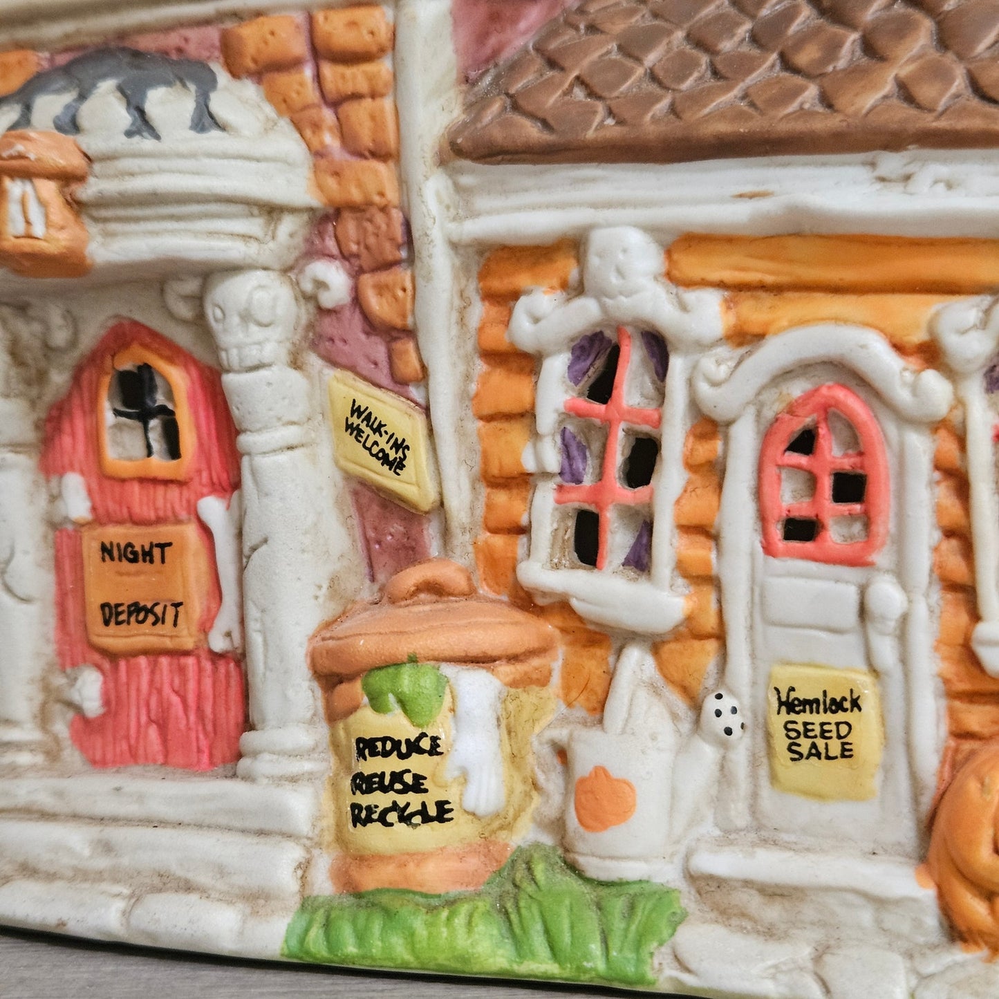 1995 Halloween Creepy Hollow Funeral Parlor