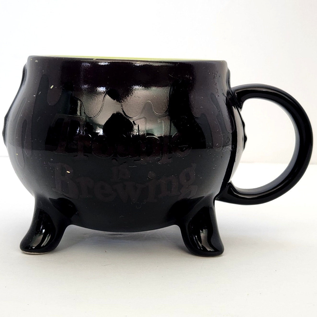 Disney Hocus Pocus “Trouble Is Brewing” Cauldron Color Changing Halloween Mug
