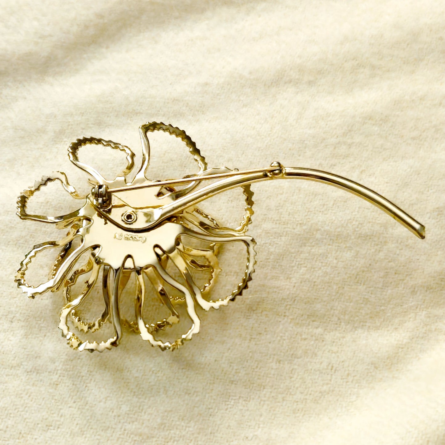Vintage Sarah Coventry Allusion Brooch | Mid-Century Gold Floral Rhinestone