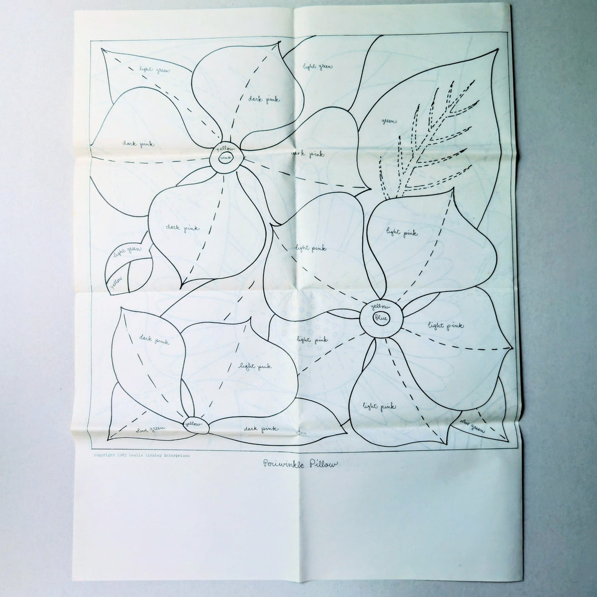 1983 Leslie Linsley Periwinkle Pattern