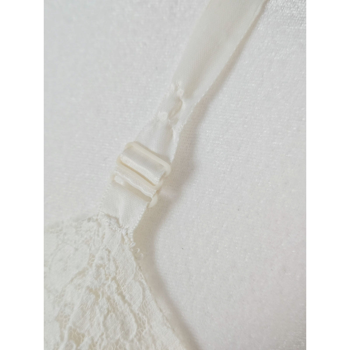 1970s Monsanto Ivory Nylon Full Slip | Women's 34 S/M