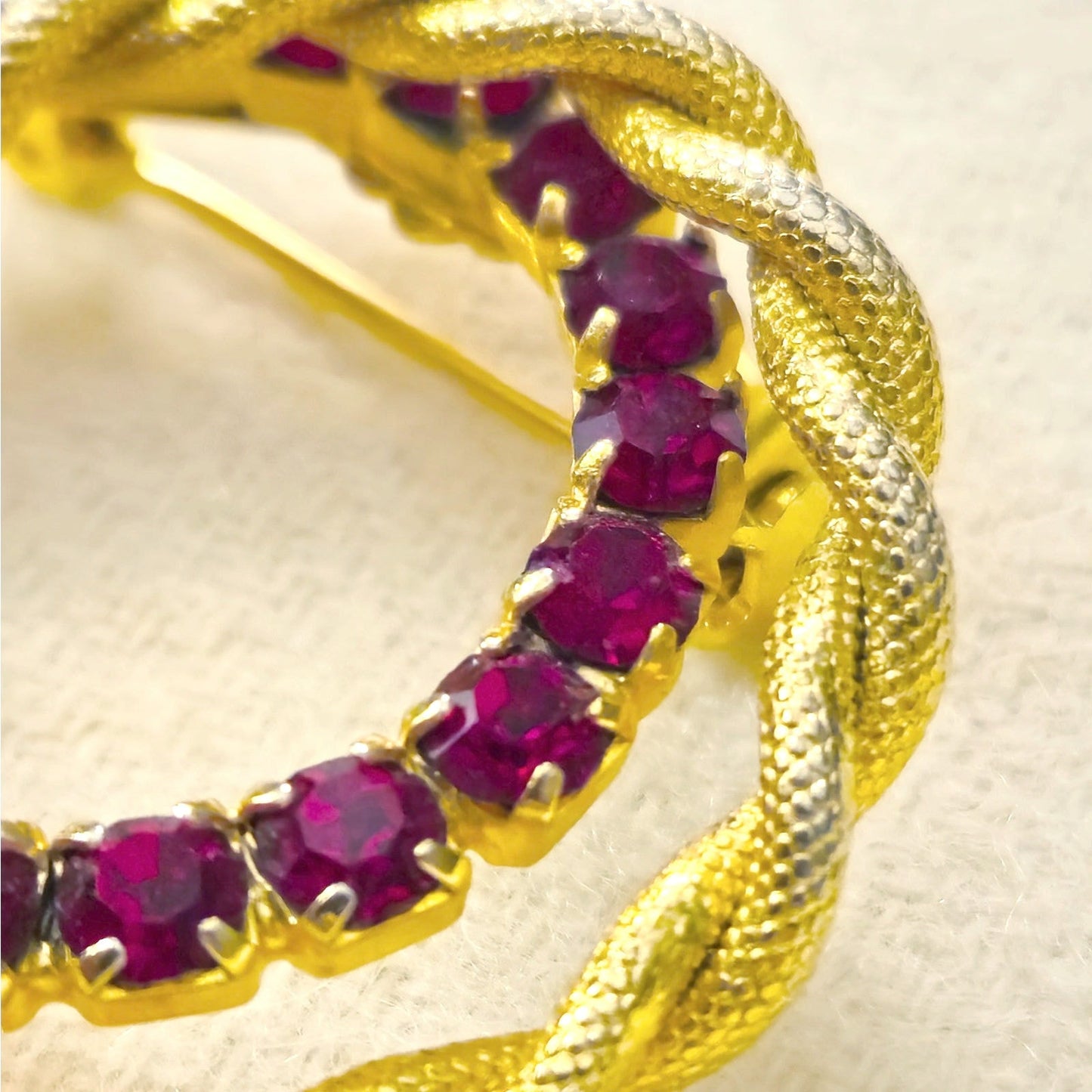 Vintage Red Rhinestone and Gold Tone Wreath Brooch |  Mid Century Circle Pin