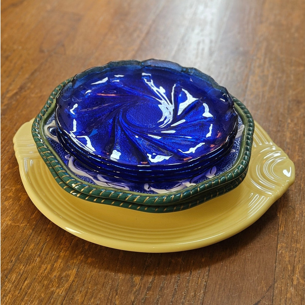1990s Mediterranean Plate Wall