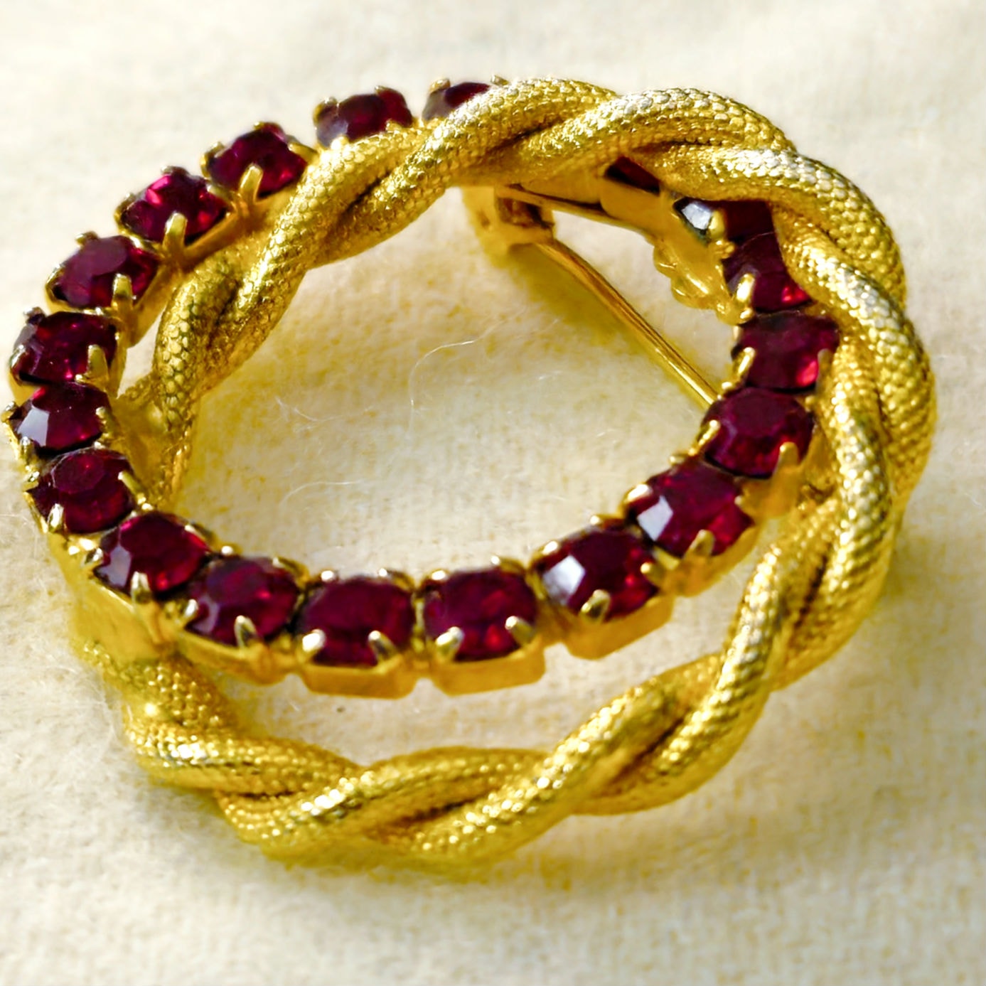 Vintage Red Rhinestone and Gold Tone Wreath Brooch |  Mid Century Circle Pin