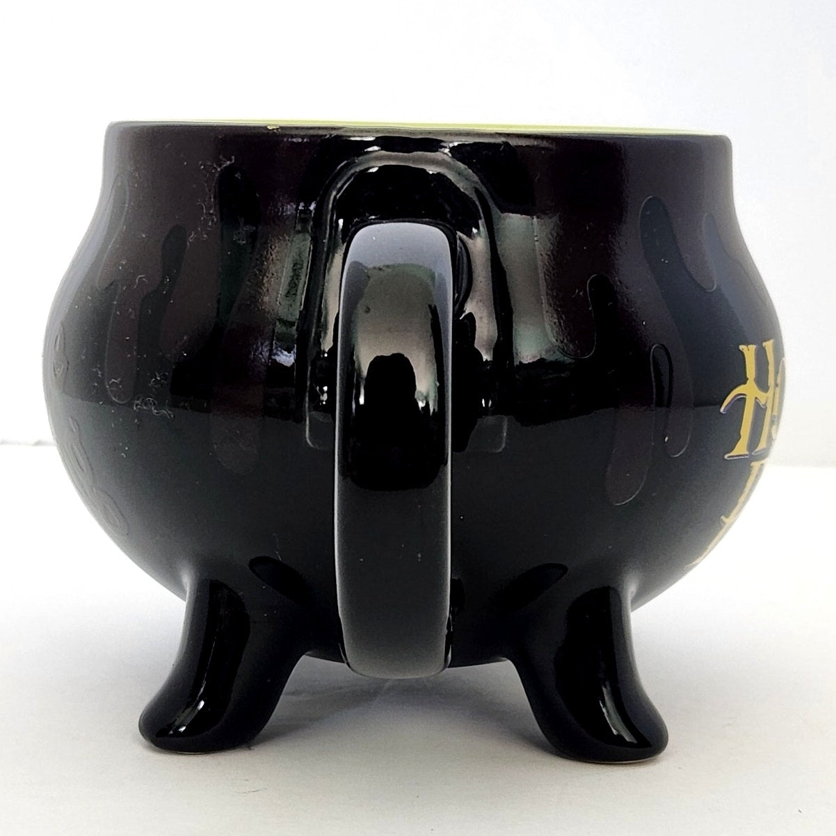 Disney Hocus Pocus “Trouble Is Brewing” Cauldron Color Changing Halloween Mug