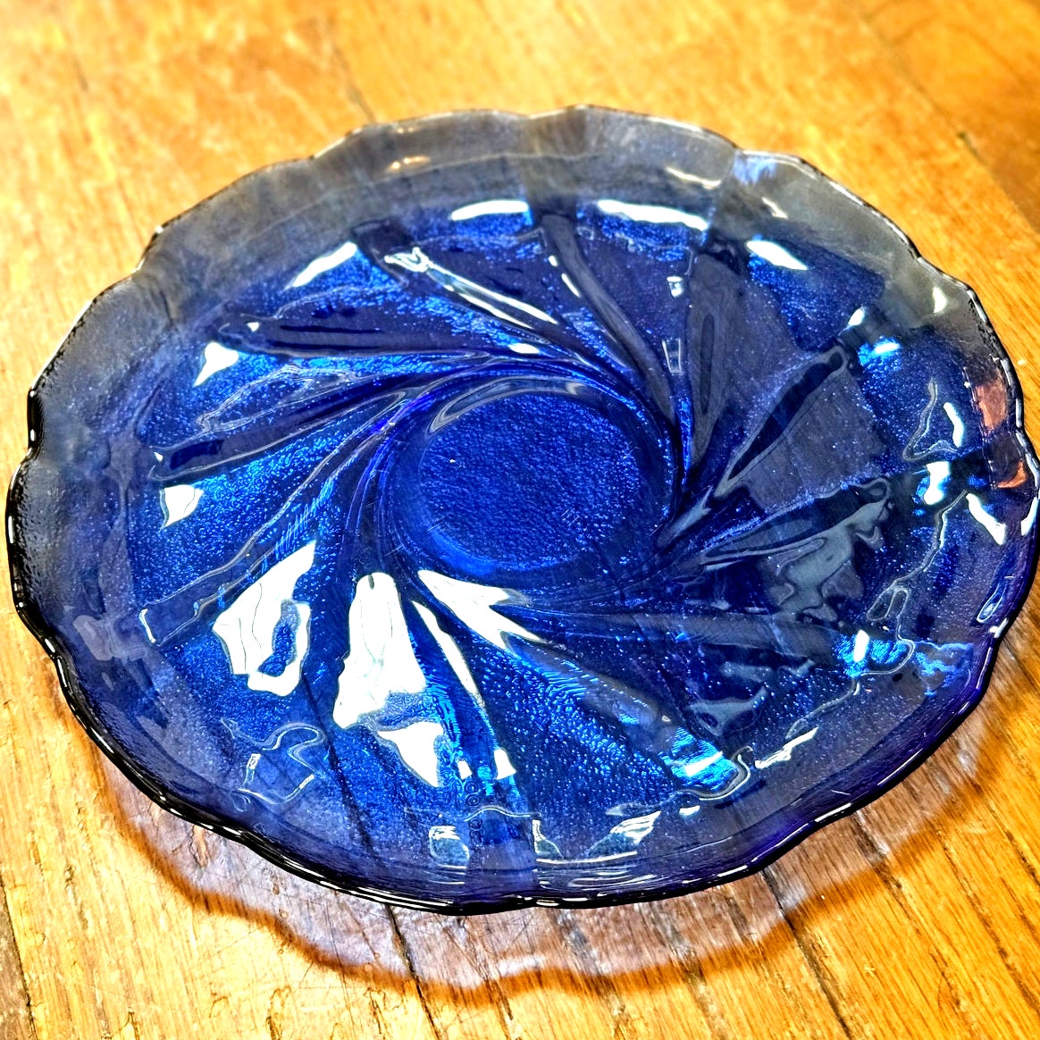 1990s Mediterranean Plate Wall