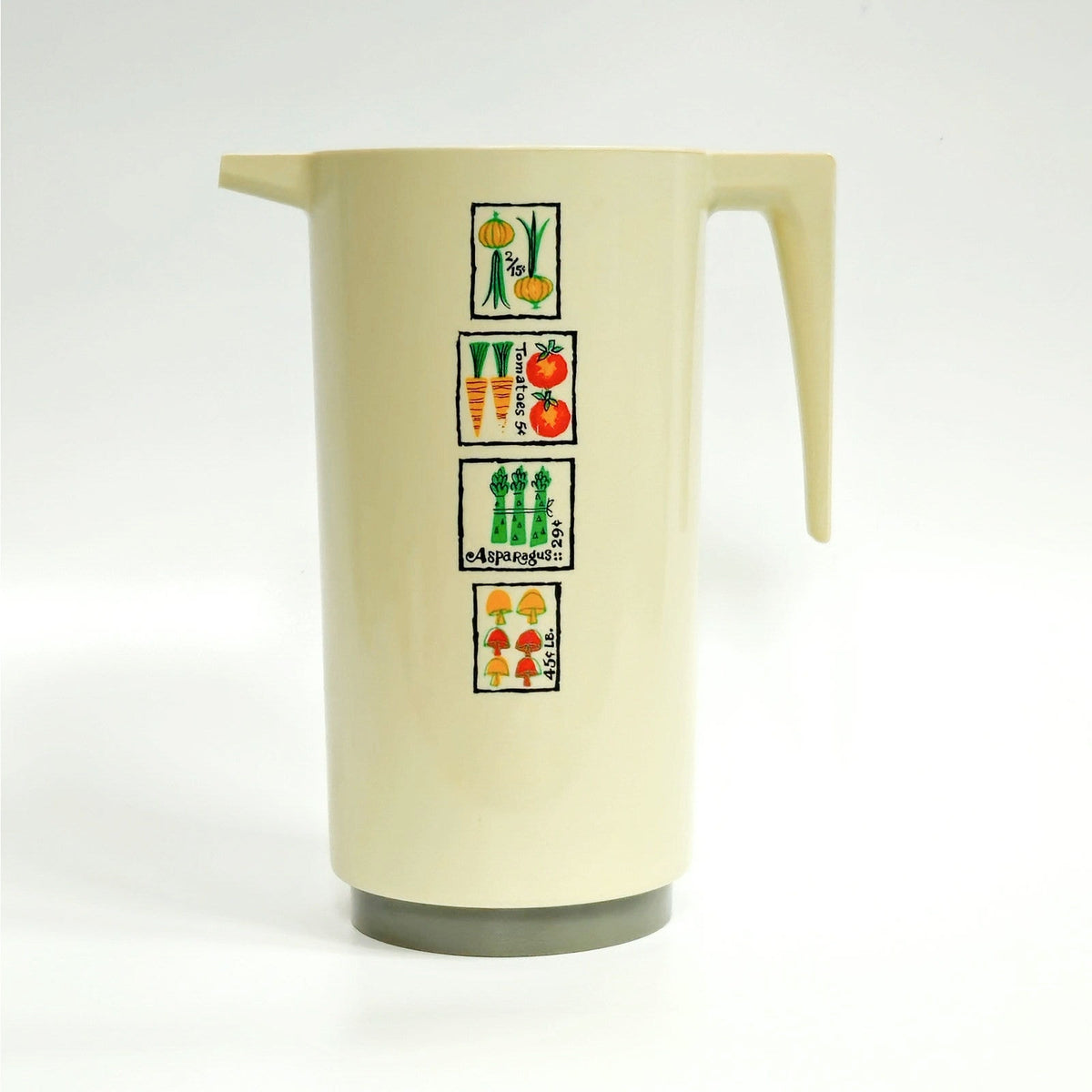 MCM Farmers Market Plastic Pitcher and 5 Cups