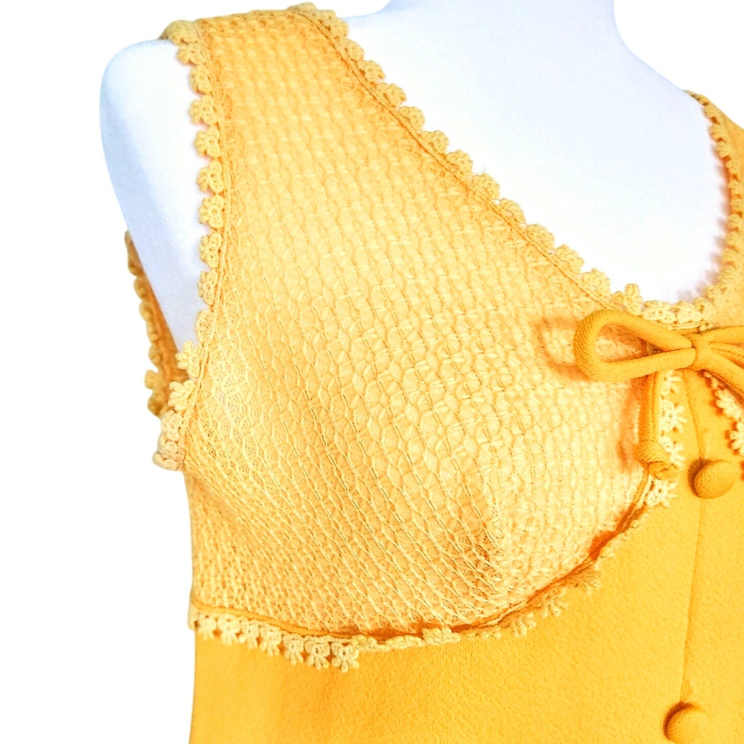 1960s Yellow Daisy Trim Flower Child Maxi Dress | Women's 10-12